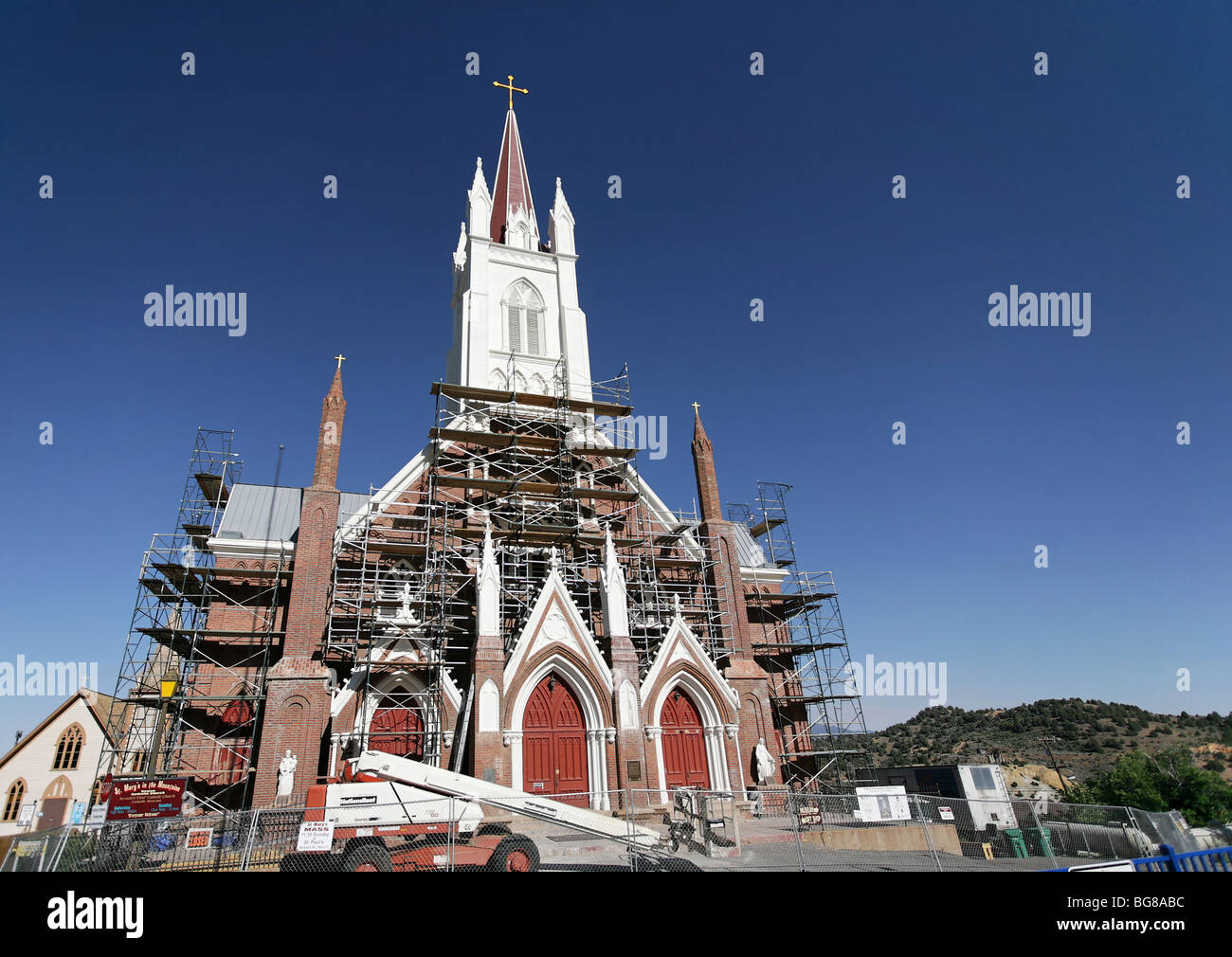 Église catholique Saint Mary, durant la construction, Virginia City, Nevada. Banque D'Images