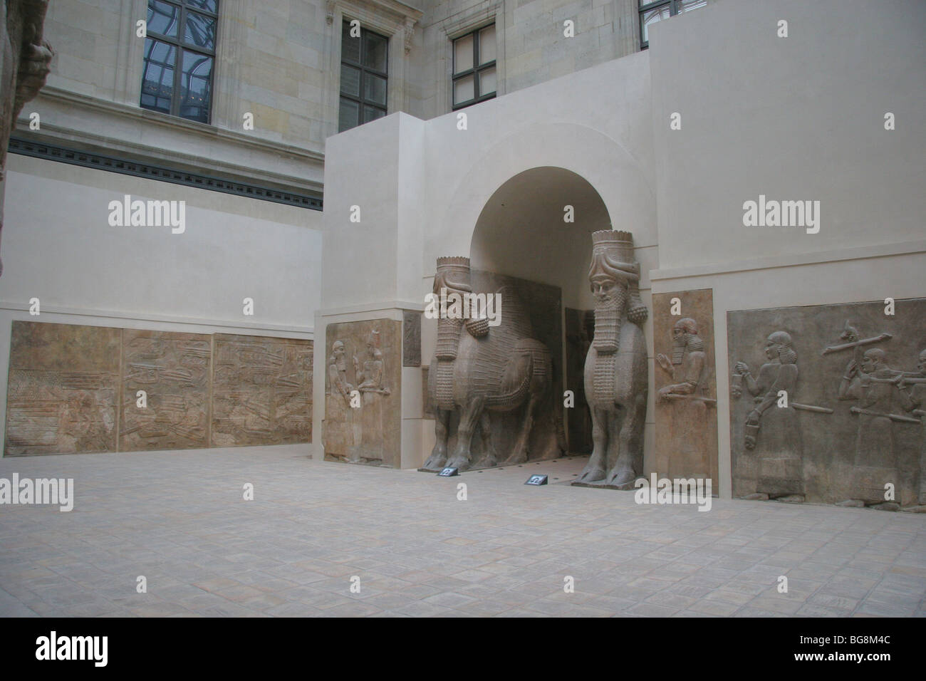 L'art assyrien' ou 'Lamasu Bull-man. Gate de Sargon II's Palace. Banque D'Images