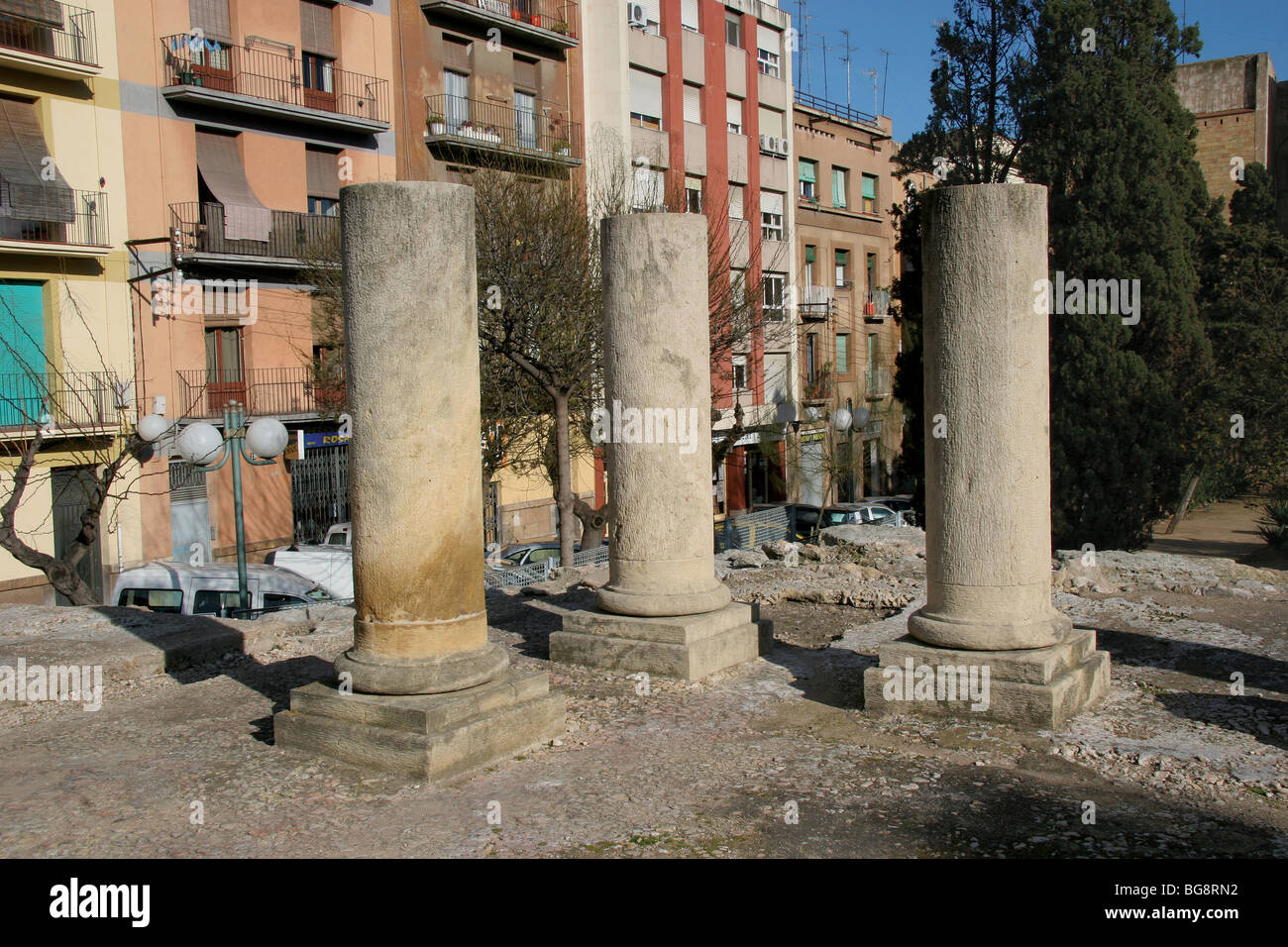 Forum Forum Local ou coloniale. Des colonnes corinthiennes. Tarragone. La Catalogne. L'Espagne. Banque D'Images