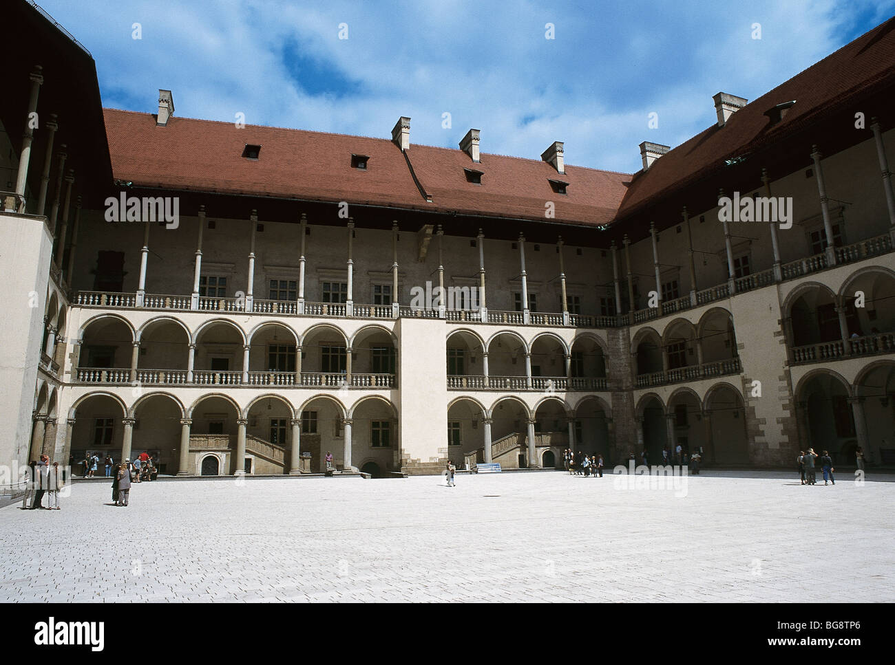 La Pologne. Château de Wawel. Détails de la cour intérieure érigée par F. DELLA LORA en 1516 dans le style Renaissance italienne. Cracovie. Banque D'Images