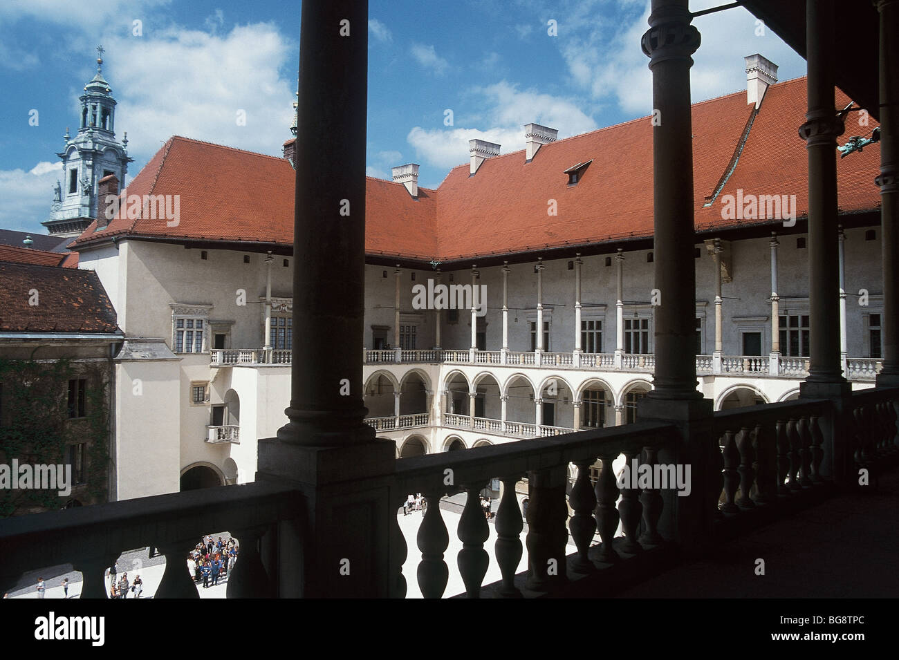 La Pologne. Château de Wawel. Détails de la cour intérieure érigée par F. DELLA LORA en 1516 dans le style Renaissance italienne. Cracovie. Banque D'Images