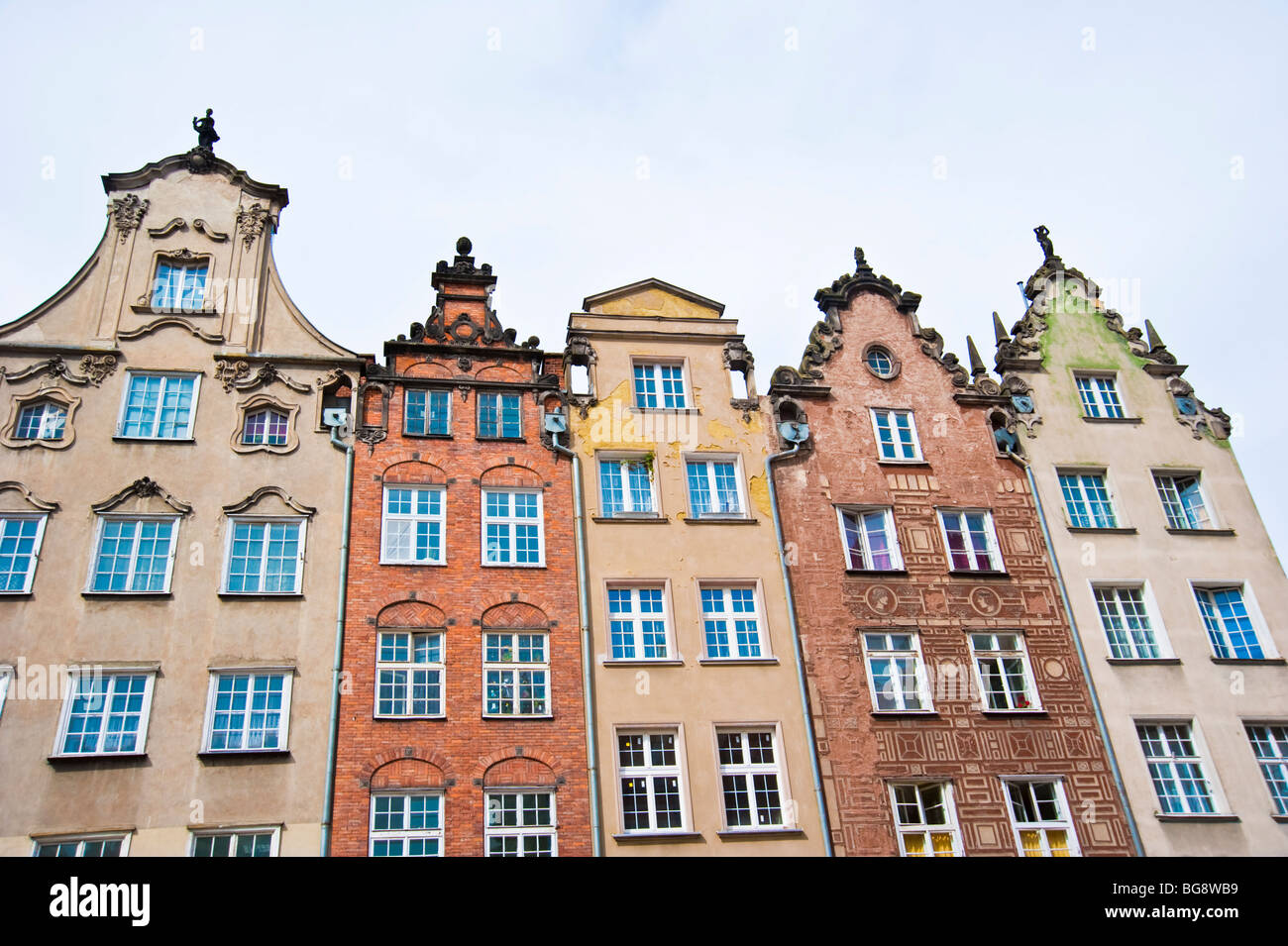Pignons de maisons de marchands au centre historique de la vieille ville de Gdansk, Pologne | Giebel von historischen Häusern Danzig Banque D'Images