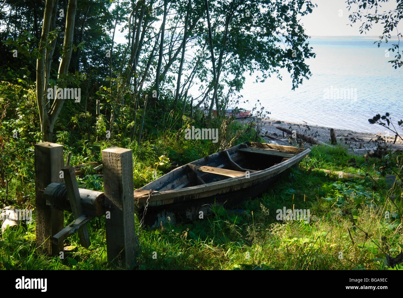 Vieux bateaux sur la rive de la rivière Kama, Perm, Russie Banque D'Images