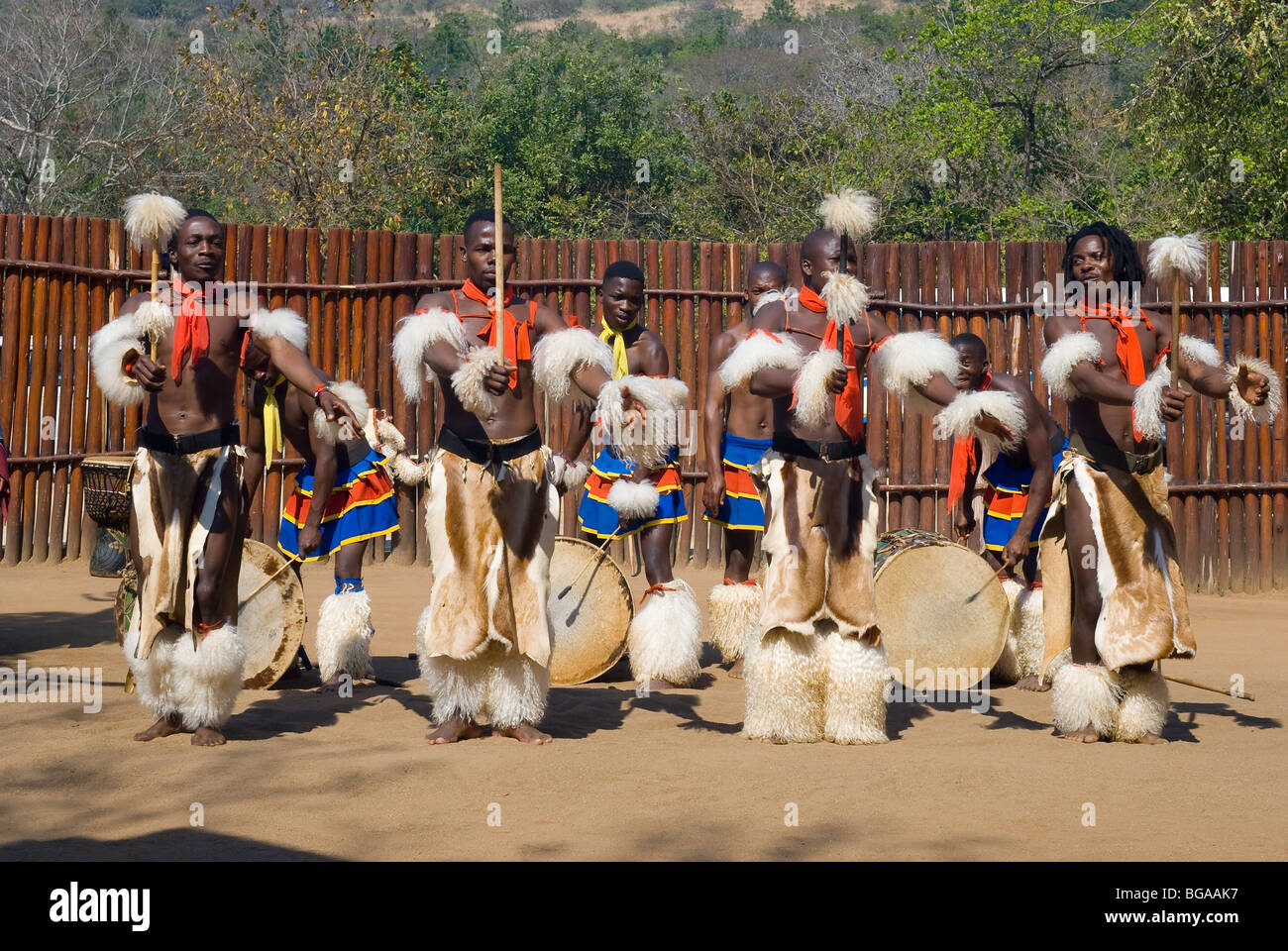 Danse swazi. Mantenga Cultural Village, au Swaziland Banque D'Images