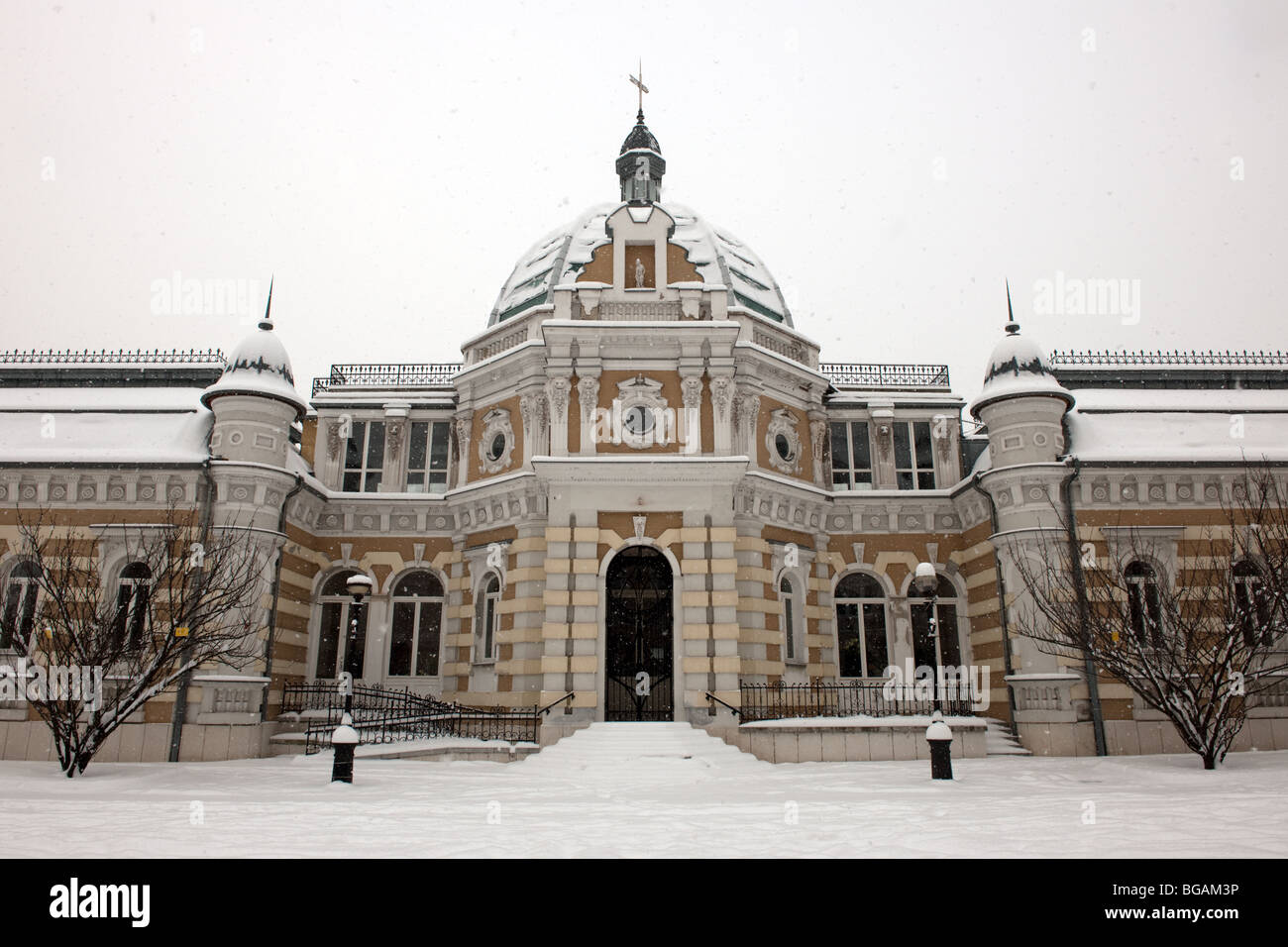 Hongrie Miskolc ville du nord de l'Europe panorama hiver neige neige blanche horizontale de jour de marche bâtiment silence Banque D'Images