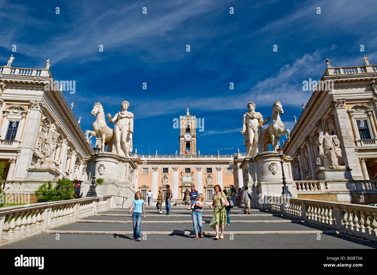 Rome, Italie. La Cordonata Escaliers (1536) menant à la Piazza del Campidoglio de Michel-Ange. Banque D'Images