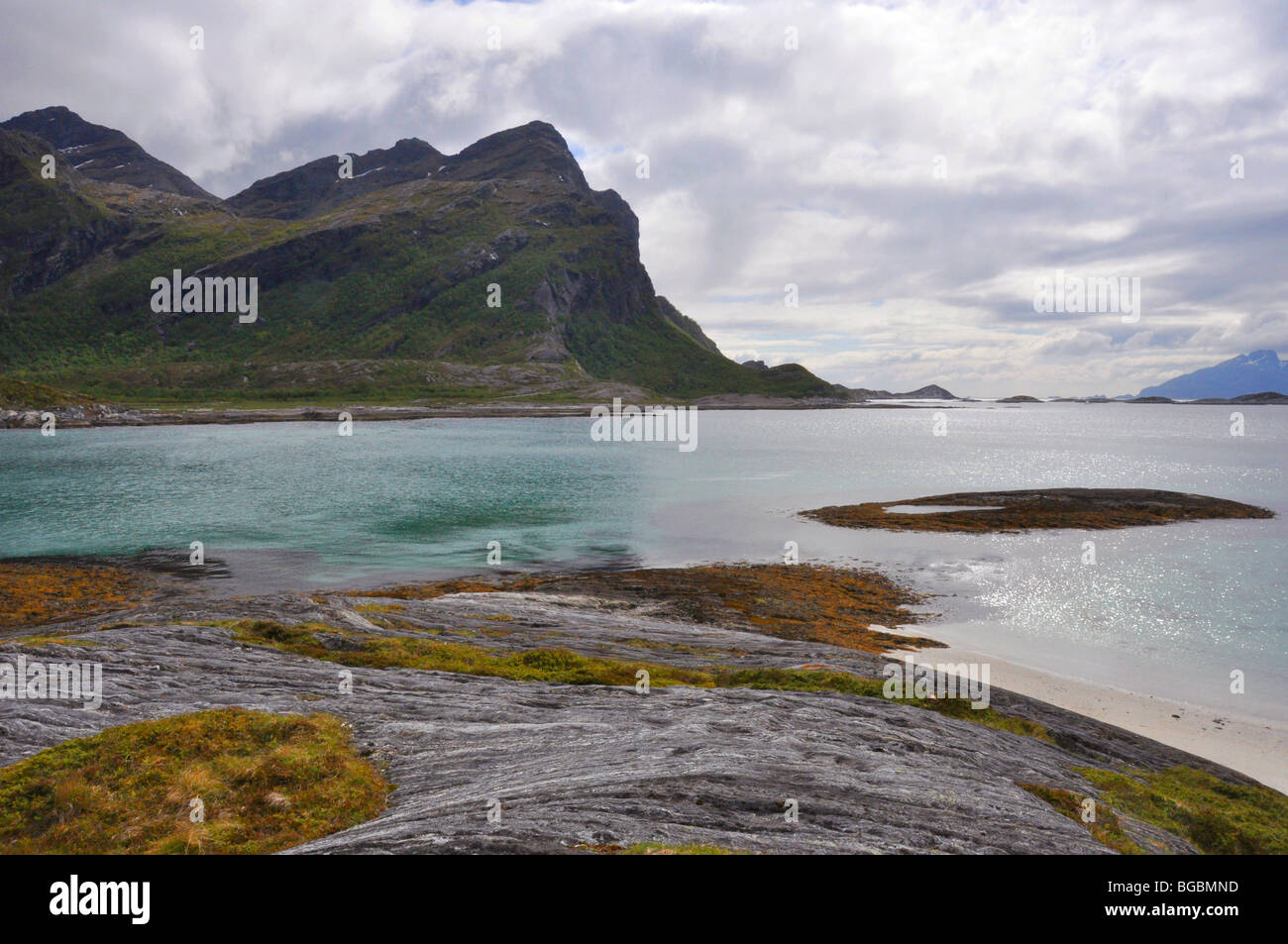 Paysage terrestre et caractéristique Kjerringoy Handelssted Salten paysage autour de Nordland Banque D'Images