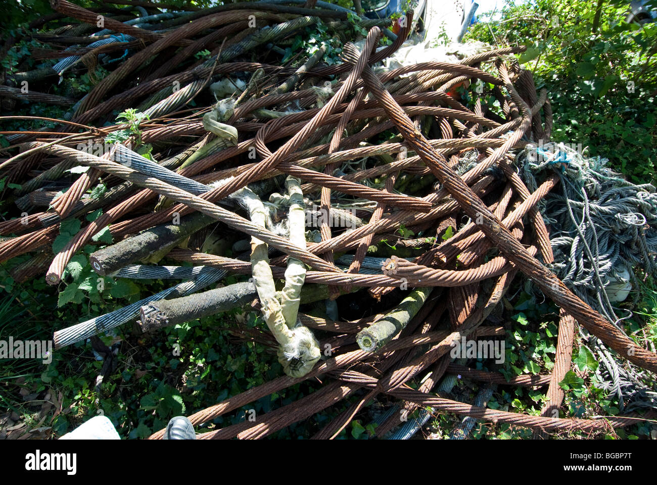 La mer sous les câbles téléphoniques de Porthcurno Cornwall UK Banque D'Images