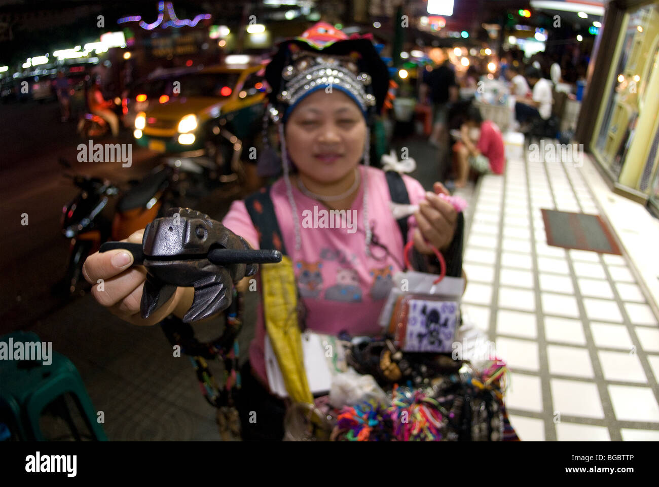 La tribu Akha vendeur. Bangkok. Thaïlande Banque D'Images