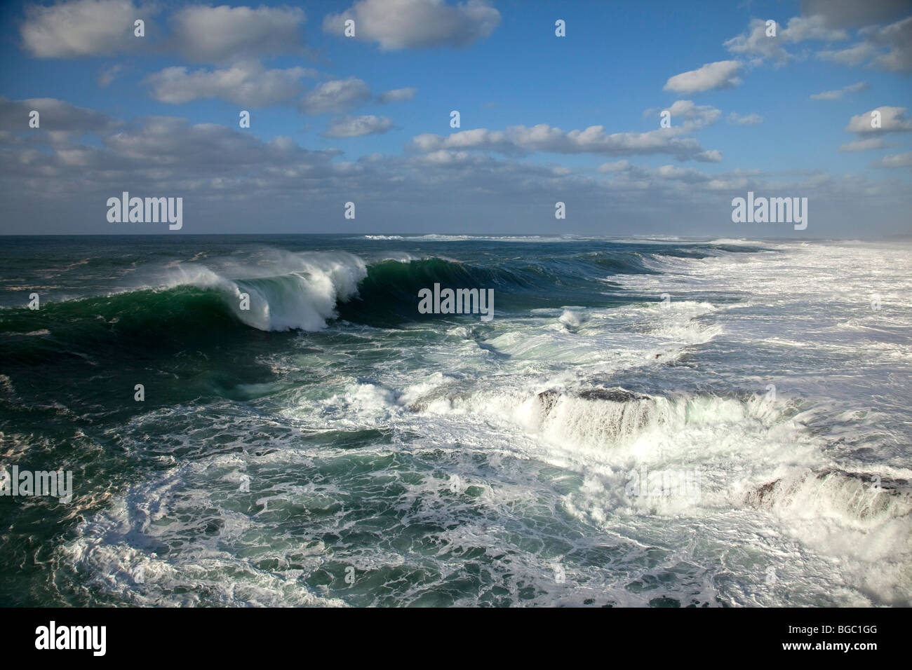 Côte-Nord ; Oahu, Hawaii ; par antenne, vague ; grand ; océan ; surf ; Banque D'Images