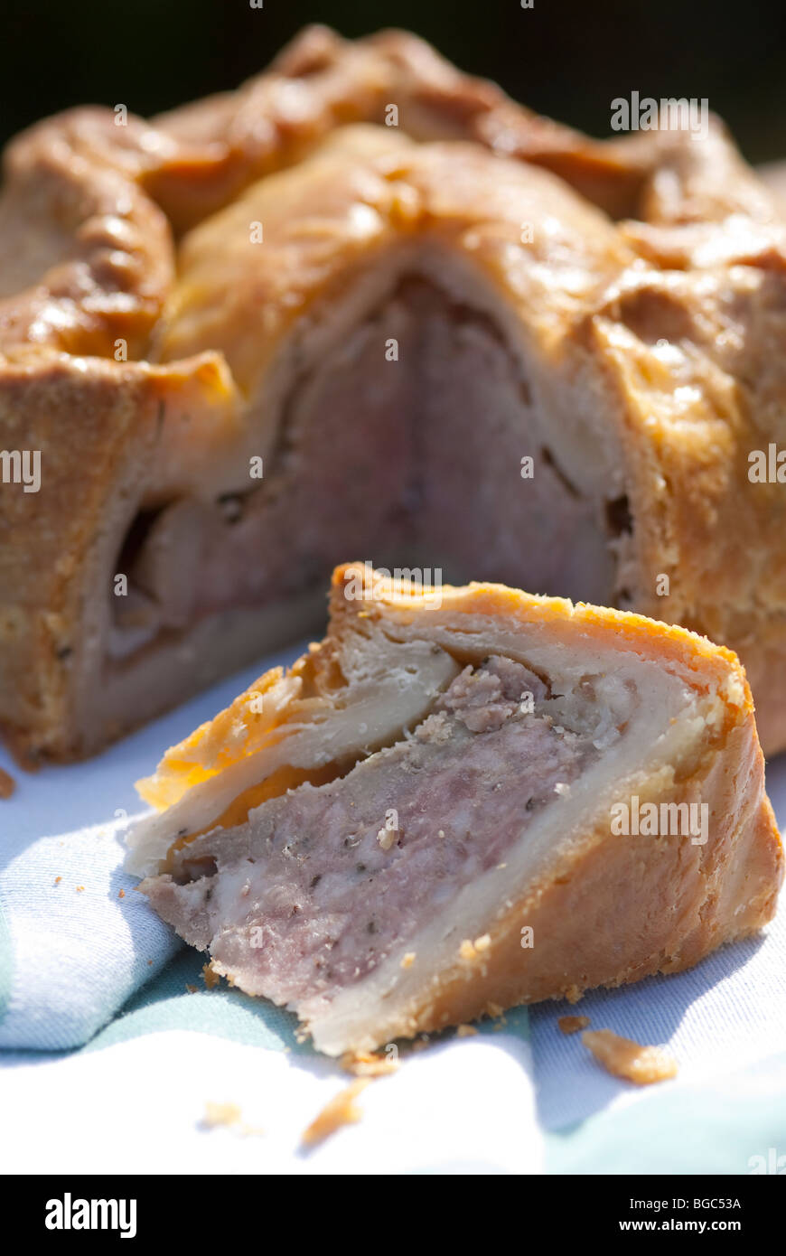 Fait à la main traditionnel pork pie Banque D'Images