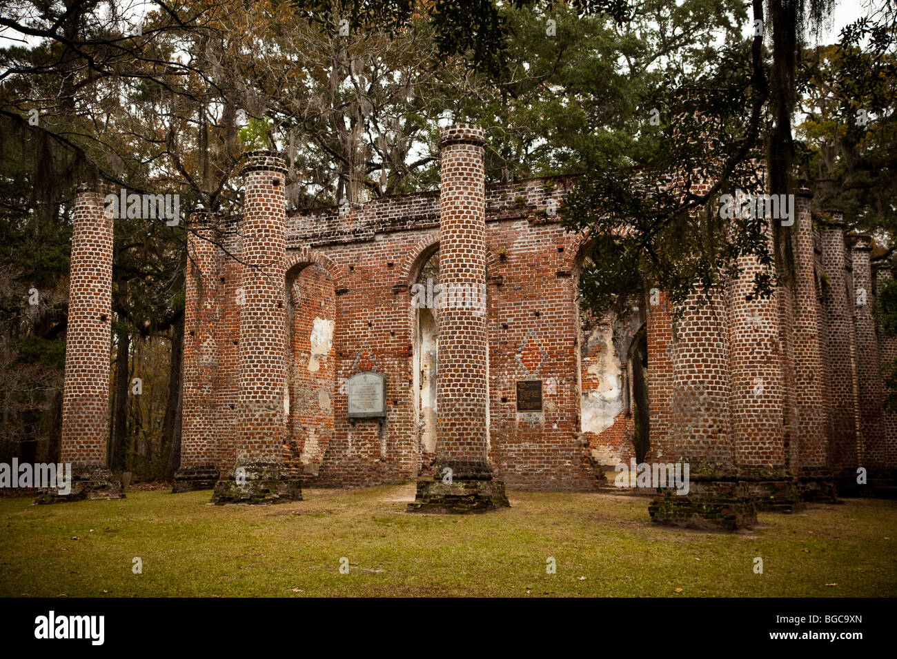 Ruines de l'Église vieux Sheldon, également connu sous le nom de l'église paroissiale près de Yemassee, Caroline du Sud. Banque D'Images