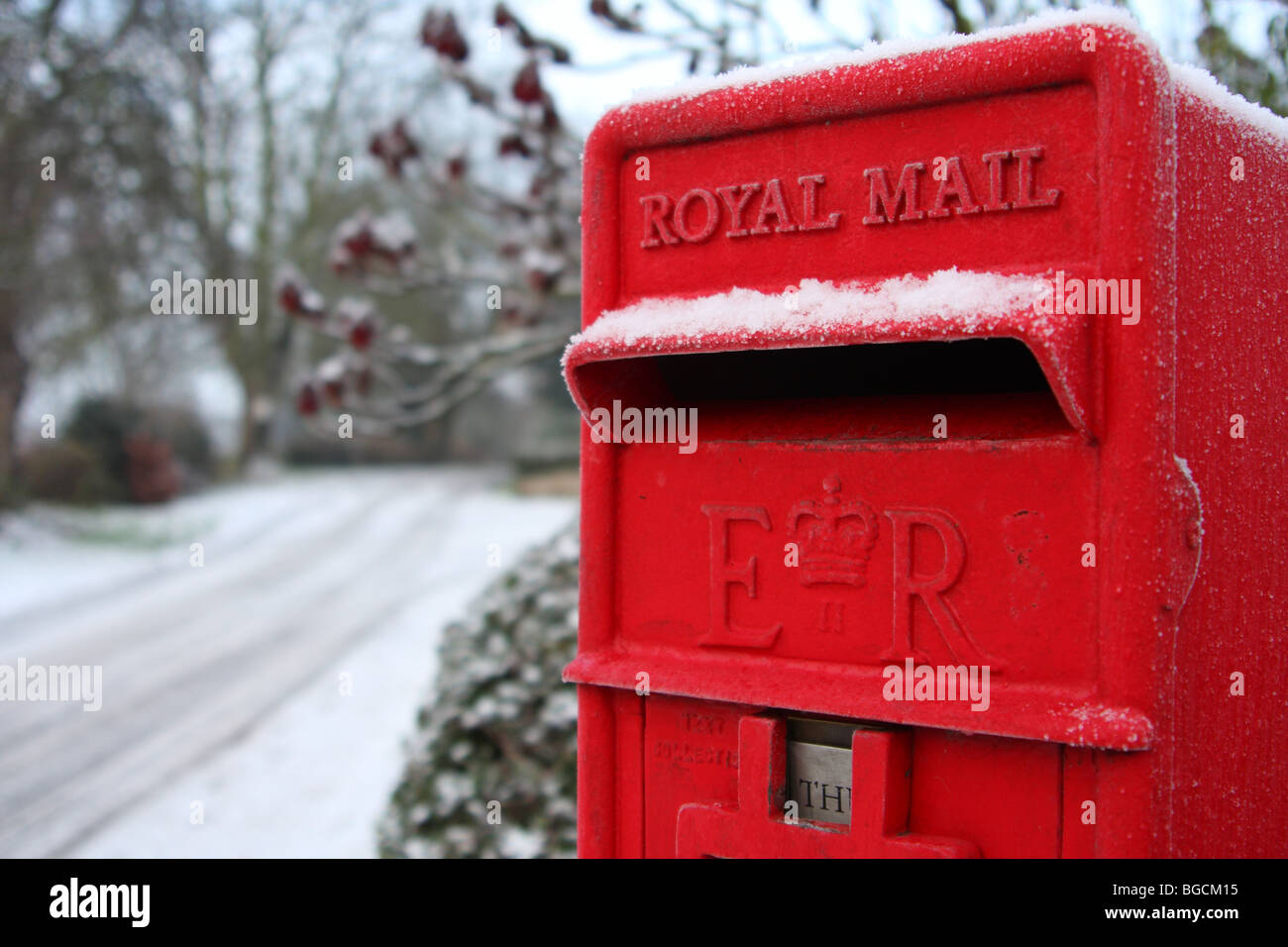 Une lettre fort Royal Mail dans un village de l'U.K. Banque D'Images