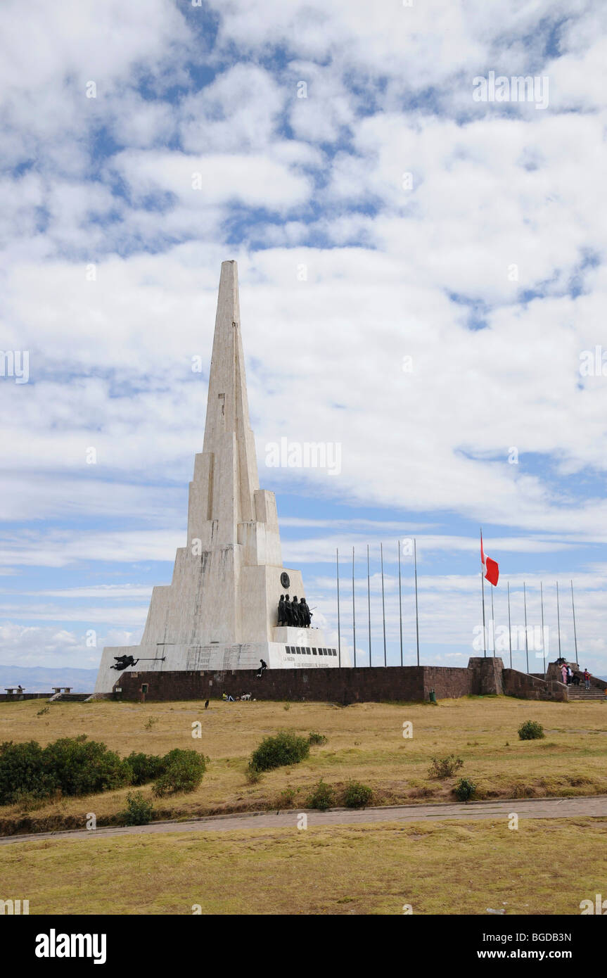 Monument historique sur le champ de bataille d'Ayacucho, 1824, Pampa de la Quinua, Pérou, Amérique du Sud, Amérique latine Banque D'Images