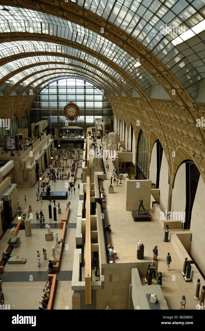 Galeries principales à l'intérieur du Musée d'Orsay ou du Musée d'Orsay (ancienne gare ou ancienne gare), Paris, France Banque D'Images