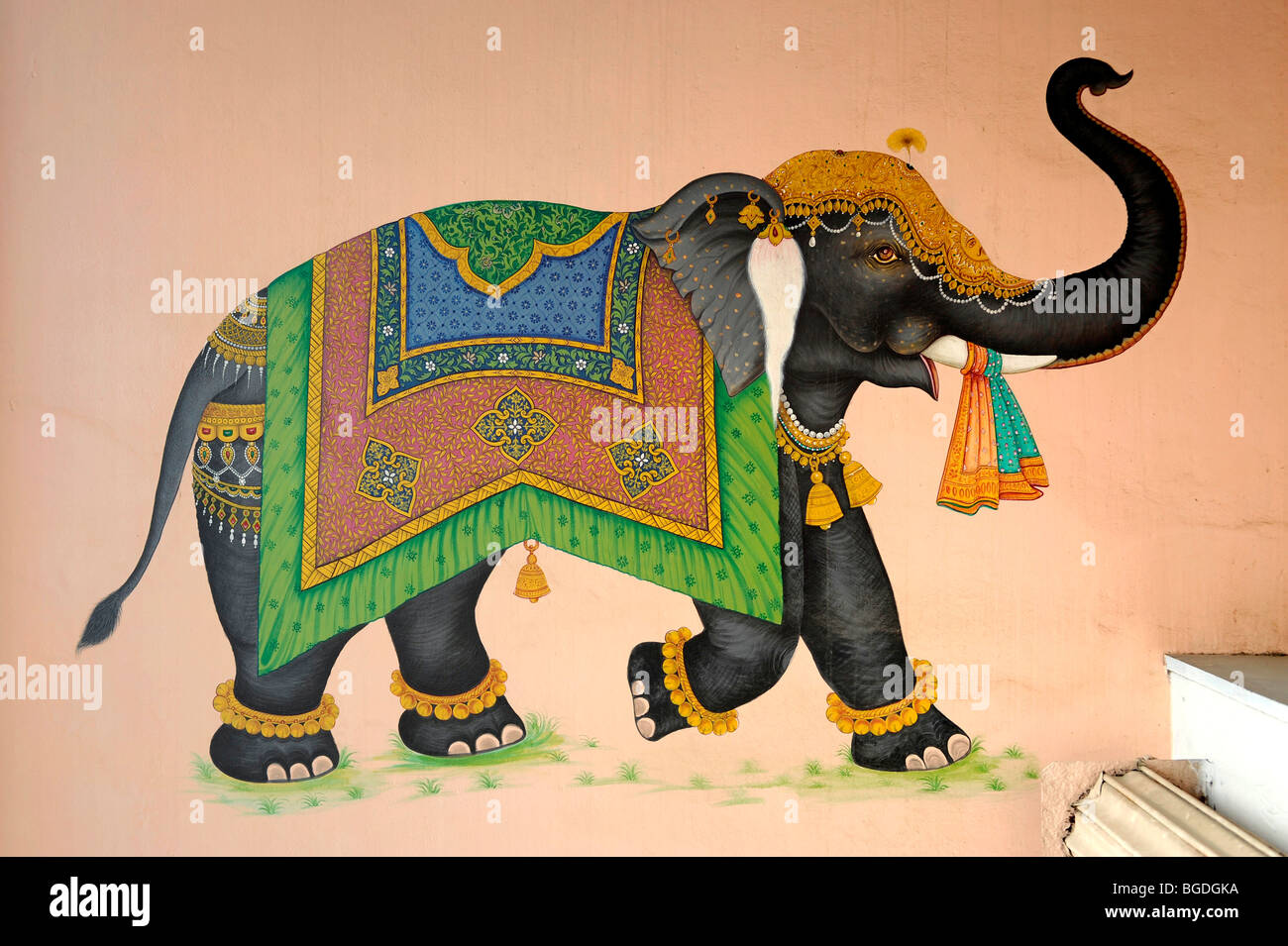 Peinture murale d'un éléphant décoré, Jaipur, Rajasthan, Inde du Nord, Inde, Asie du Sud, Asie Banque D'Images
