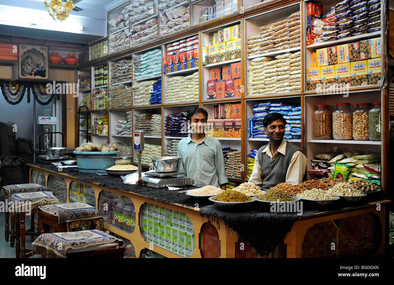 Épicerie dans le centre historique de la ville de Jaipur, Rajasthan, Inde du Nord, Inde, Asie du Sud, Asie Banque D'Images