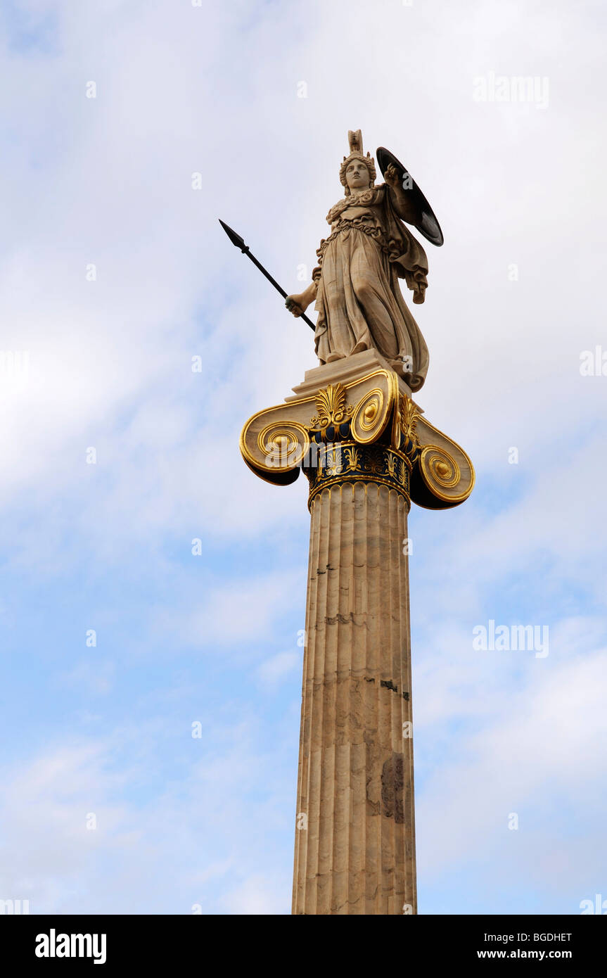 Statue d'Athéna en face de l'Académie des Arts, Athènes, Grèce, Europe Banque D'Images