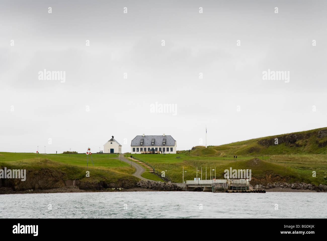 Viðeyjarstofa restaurant et Videyjarkirkja église sont un des plus anciens bâtiments de l'Islande. Videy island, Reykjavik, Islande. Banque D'Images