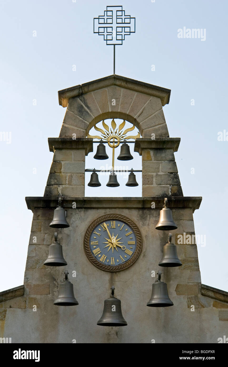 La charmante "Notre Dame de Springs' Chapel (Pyrénées Atlantiques - France). La chapelle ND des sources à Cambo-les-Bains (France) Banque D'Images