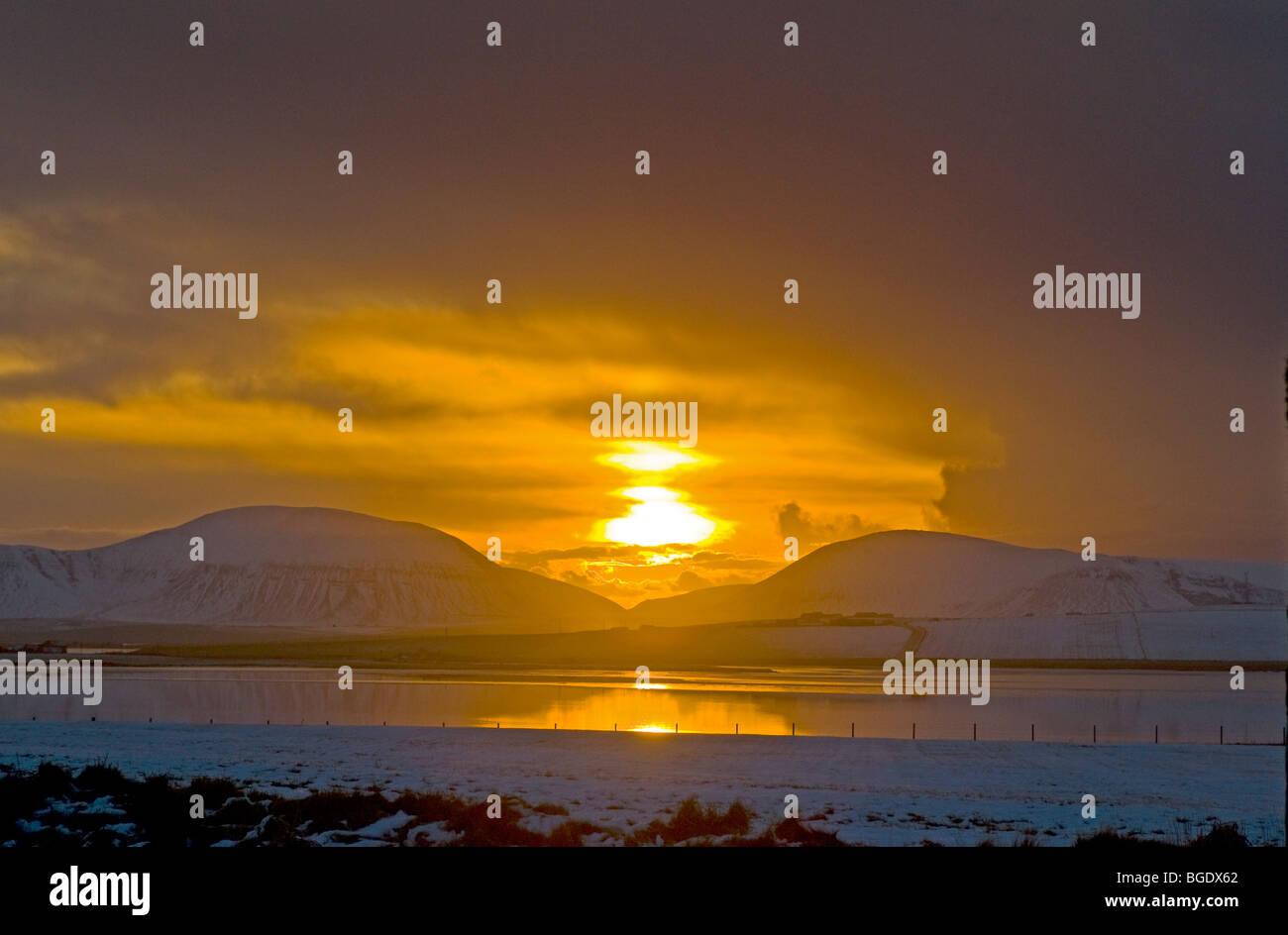 Coucher du soleil au-dessus de l'anneau de Hoy Steness Shetlands Orkney Highland Ecosse région continentale. 5714 SCO Banque D'Images