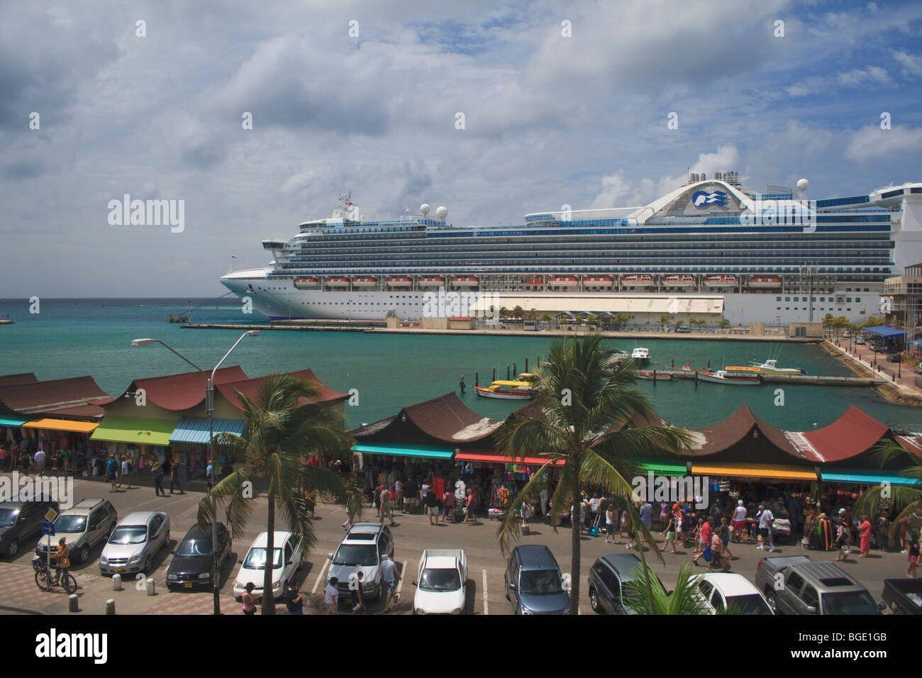 Royal Caribbean Caribbean Princess bateau de croisière au port de
