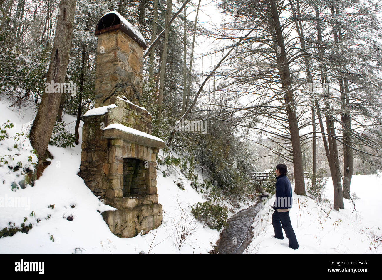 Foyer abandonnés en hiver - Brevard, North Carolina USA Banque D'Images