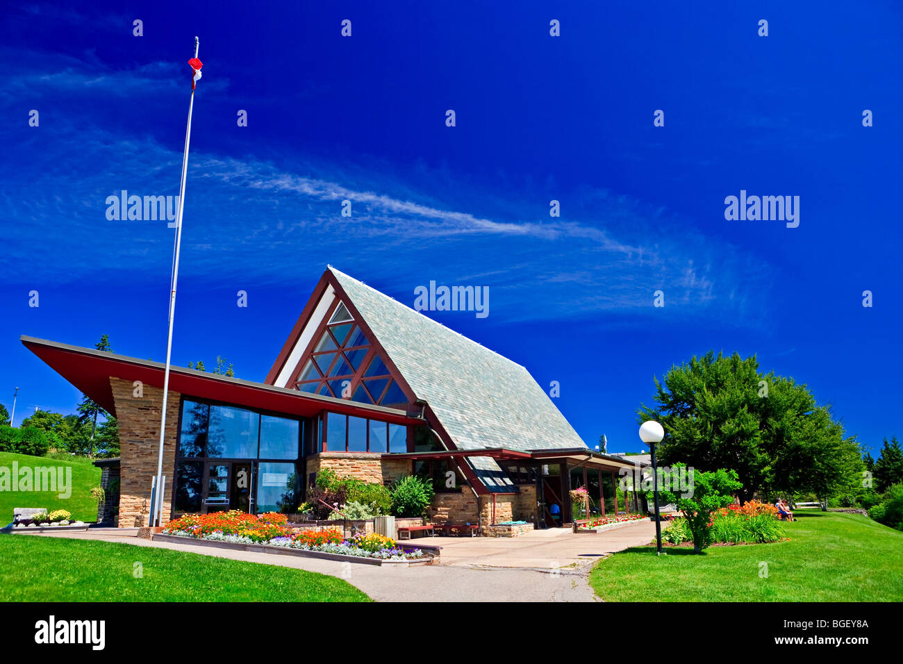 Extérieur de la Lieu historique national Alexander Graham Bell dans la ville de Baddeck au début de la Piste Cabot, Bras d'Or L Banque D'Images