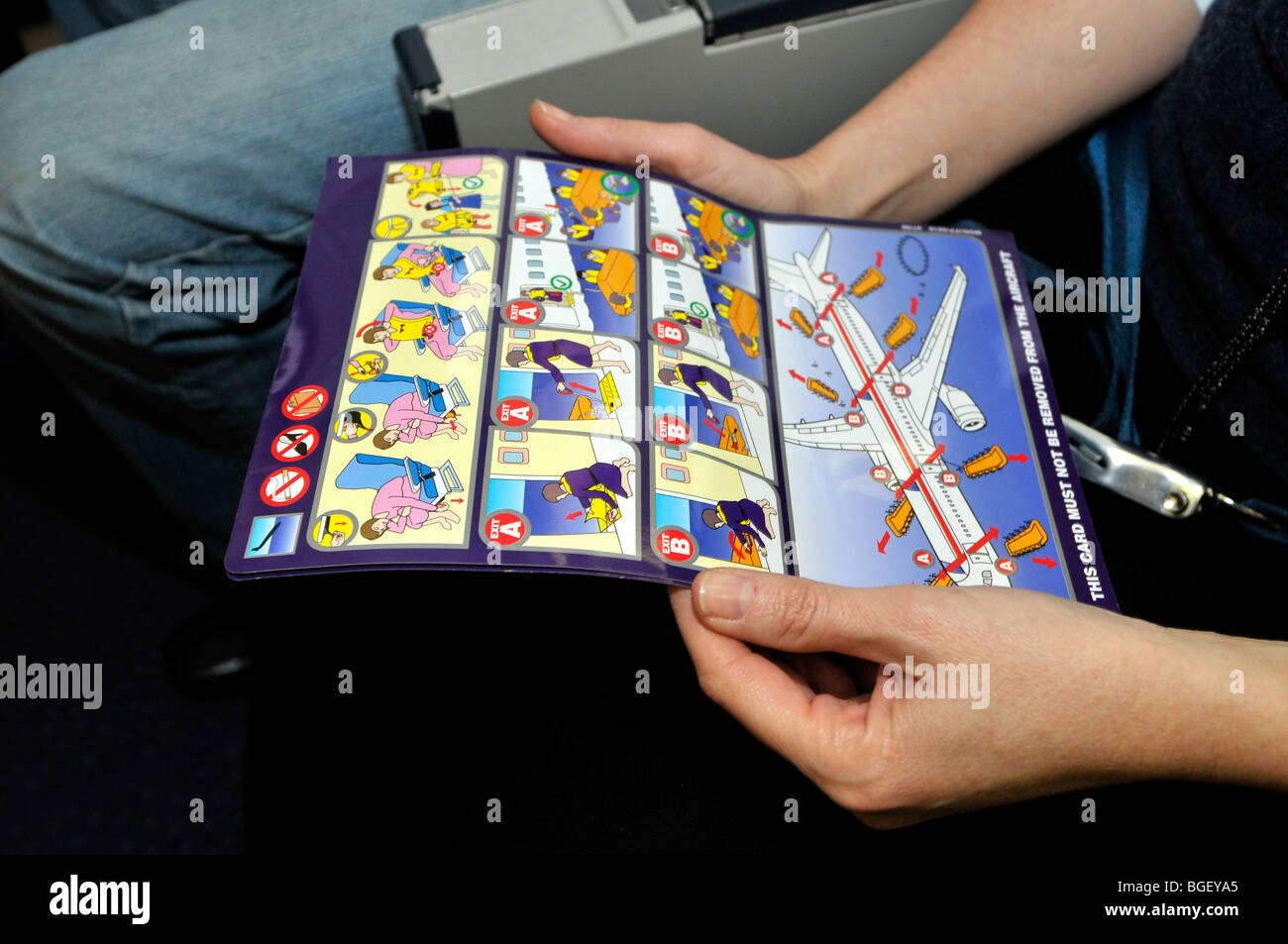 Instructions de sécurité à un vol commercial Banque D'Images