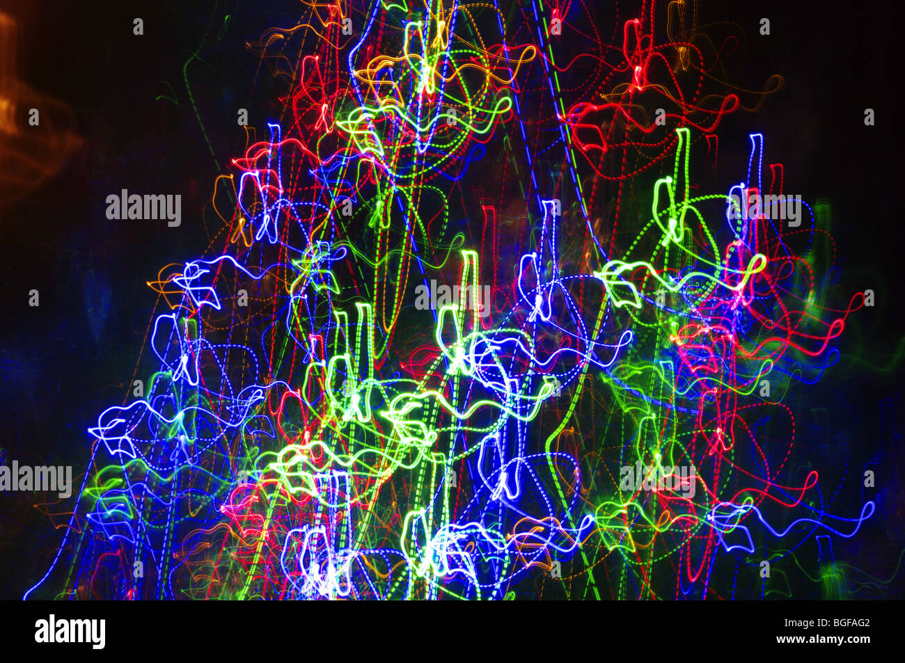 Les lumières d'arbre de Noël des motifs aléatoires Banque D'Images