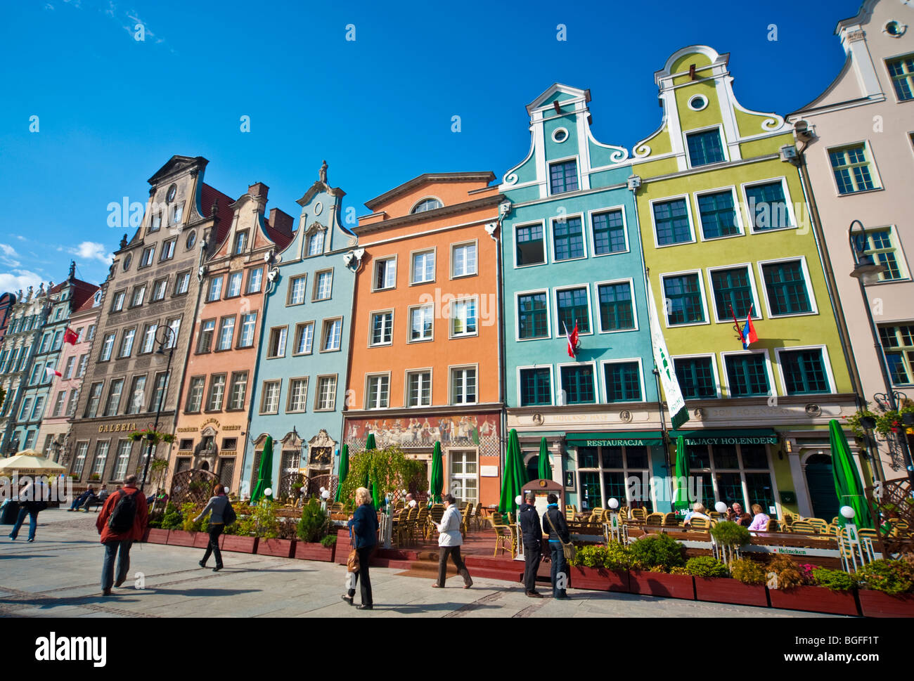 Façades et pignons de maisons de marchands au centre historique de la vieille ville de Gdansk, Pologne | Giebel von historischen Häusern Danzig Banque D'Images