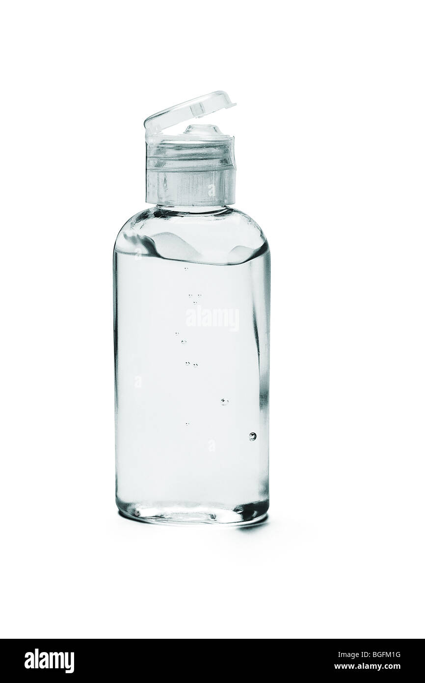 Hand Sanitizer en bouteille en plastique sur fond blanc Banque D'Images