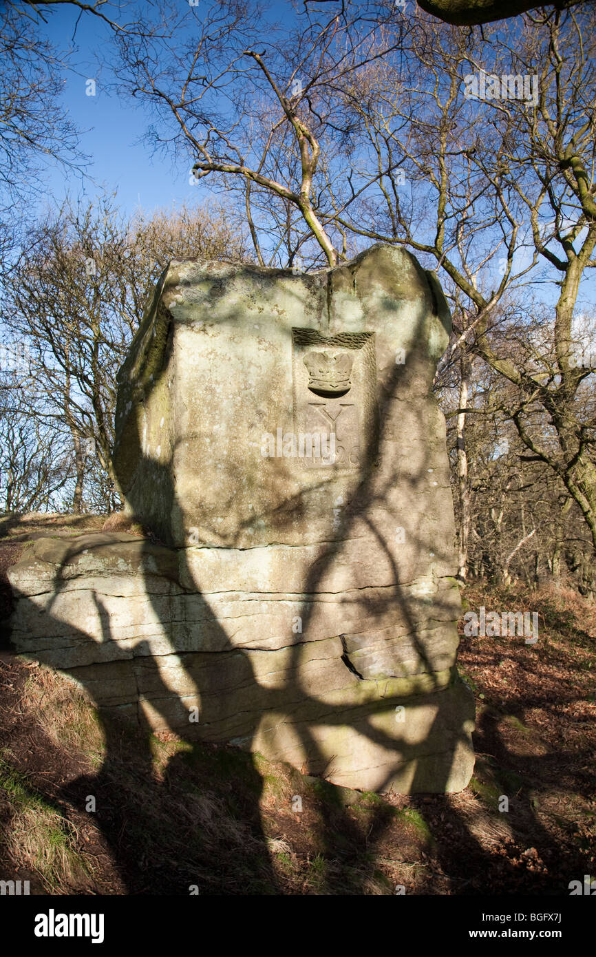 Rocher sculpté sur Stanton Moor entre Birchover et Rowsley dans le Derbyshire Peak District, UK Banque D'Images