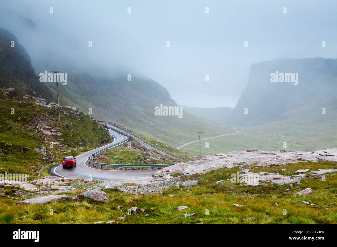 Scotch mist suspendues sur Bealach na Ba, le col de la boucherie, à l'est de Gouvy, Highland, Scotland Banque D'Images