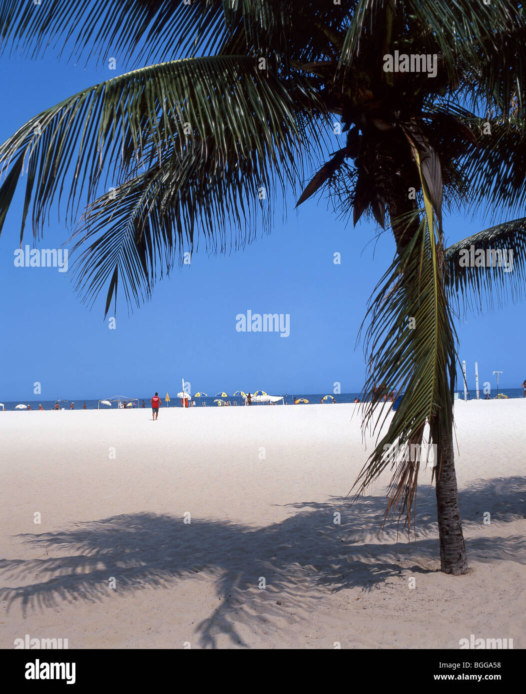 La plage de Copacabana, Rio de Janeiro, Rio de Janeiro, Brésil de l'État Banque D'Images