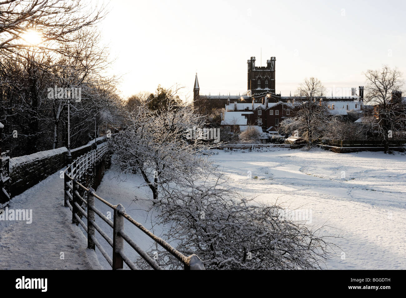 La cathédrale de Chester dans la neige Janvier 2010 Banque D'Images