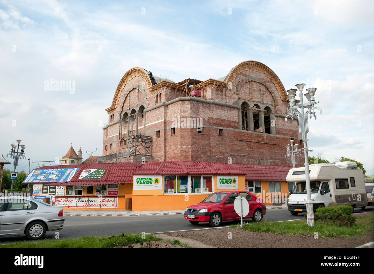 Nouvelle Cathédrale en construction à Fagaras Roumanie Europe de l'Est Banque D'Images