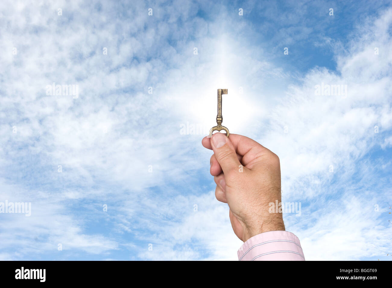 Un lieu contre le ciel offre des images conceptuelles de succès. Banque D'Images