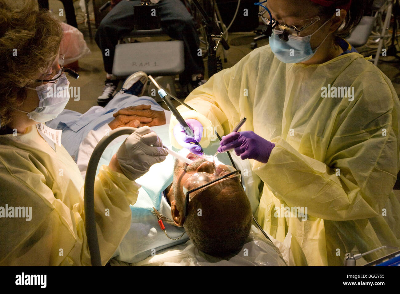 Clinique dentaire et de santé gratuits par Remote Area Medical durant la semaine du 19 août 2009, Los Angeles, CA Banque D'Images