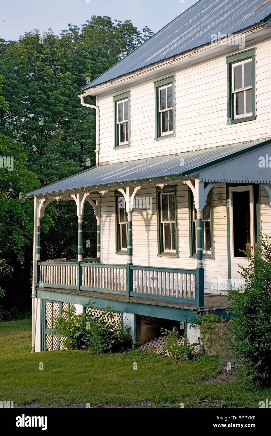 Porche de l'ancienne maison dans le comté de Lancaster en Pennsylvanie Banque D'Images