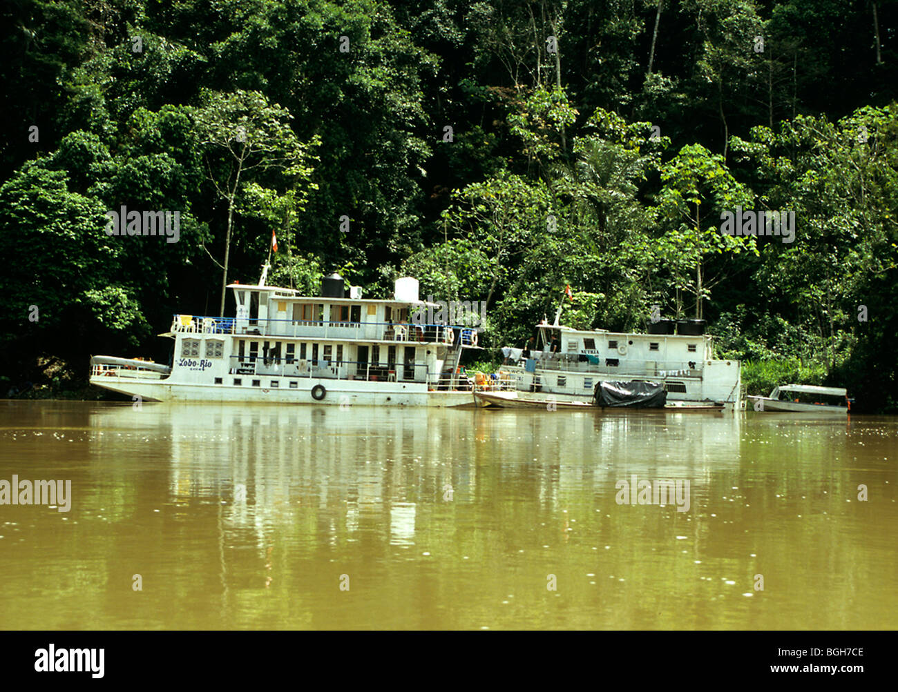 Navires de recherche, de la rivière Yavari, Pérou, Amérique du Sud Banque D'Images