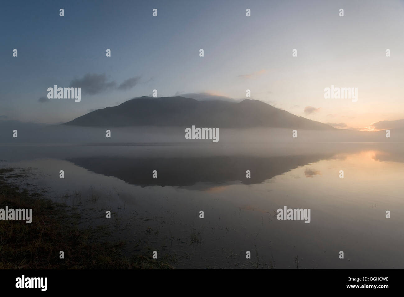 Skiddaw et le lac Bassenthwaite, Cumbria, Angleterre Banque D'Images