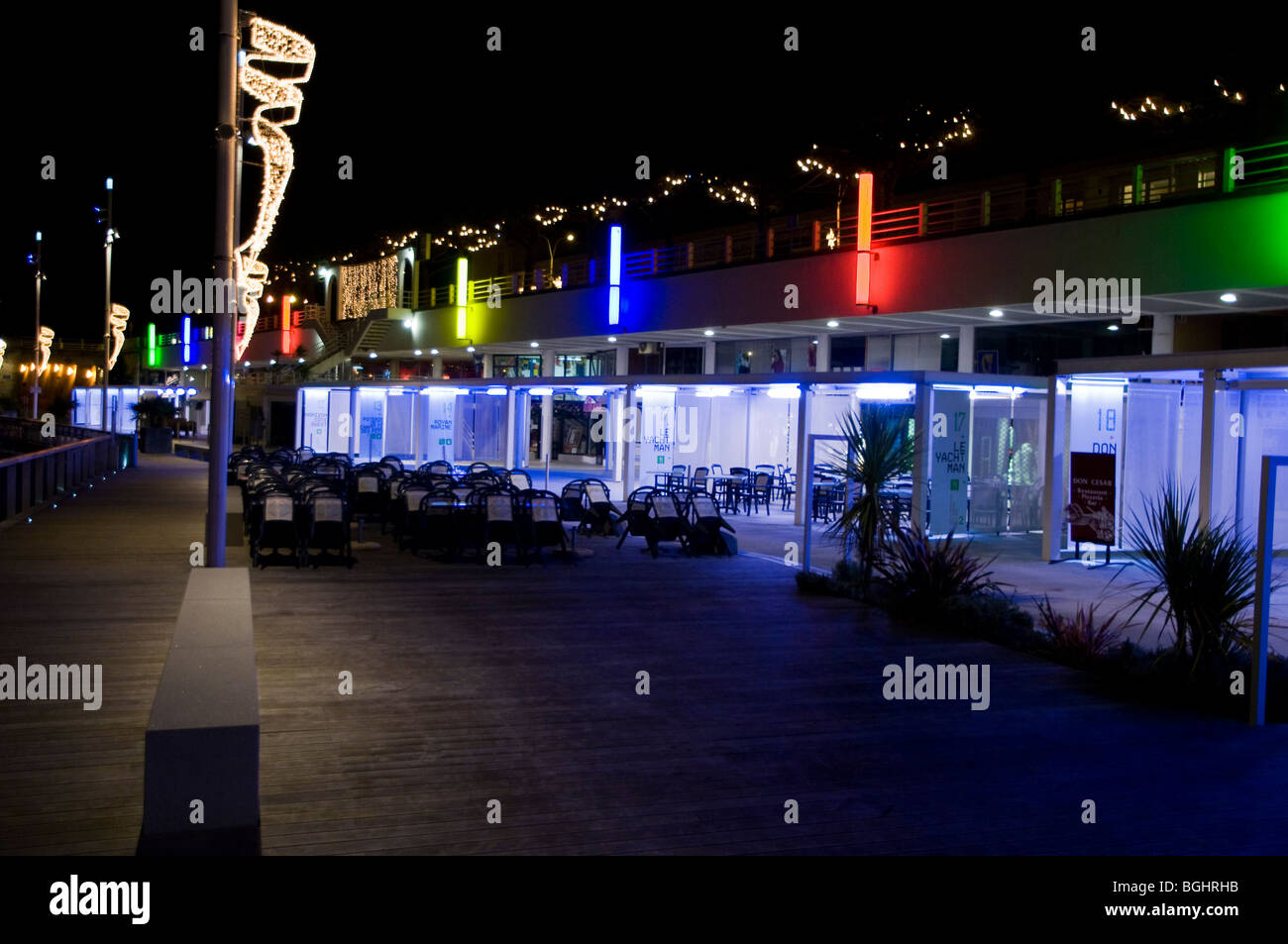 Quai de l'Amiral Meyer, la nuit en hiver 17200 Royan, Charente-Maritime, France Banque D'Images