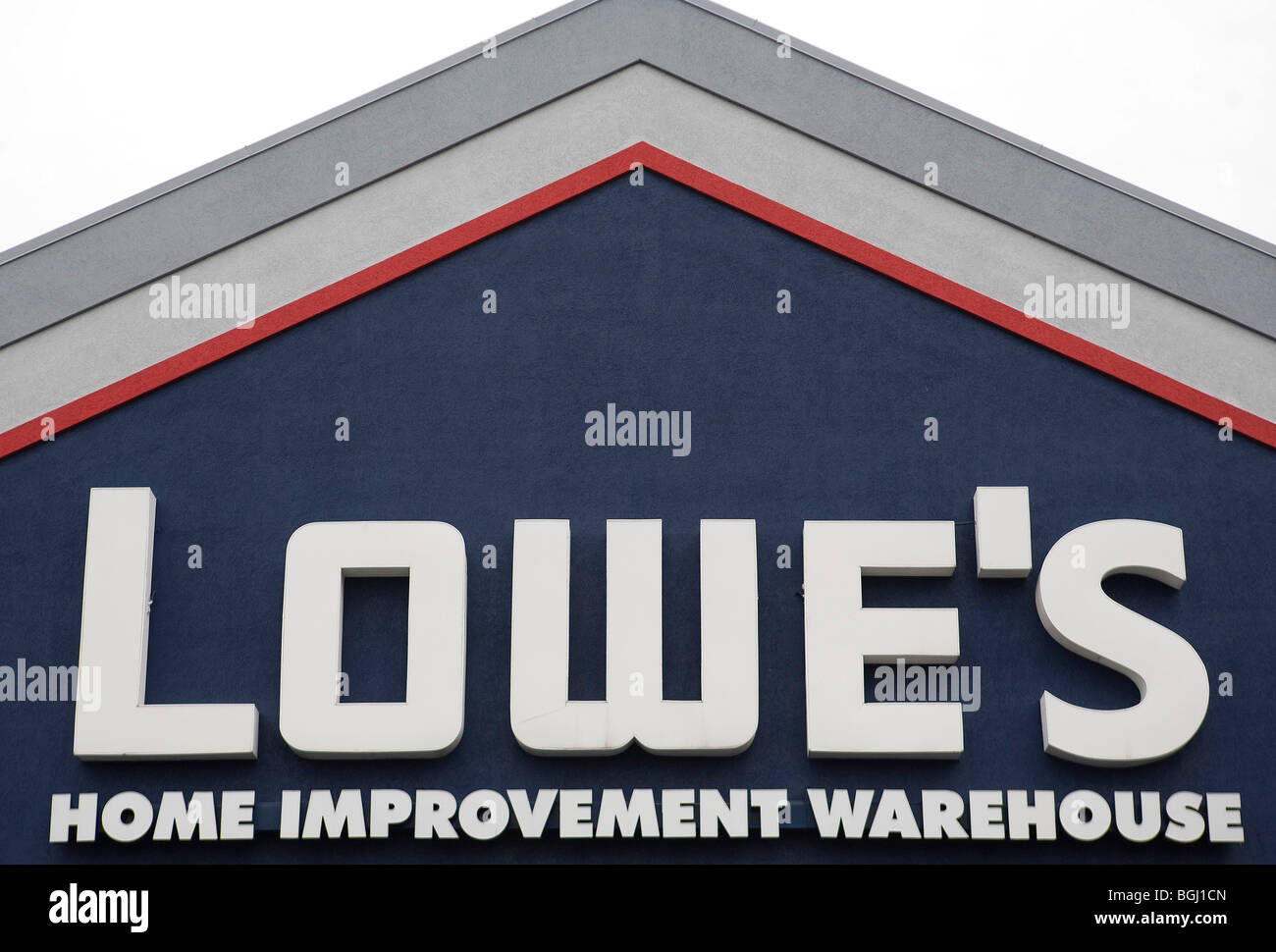 Un Lowes home improvement store. Banque D'Images