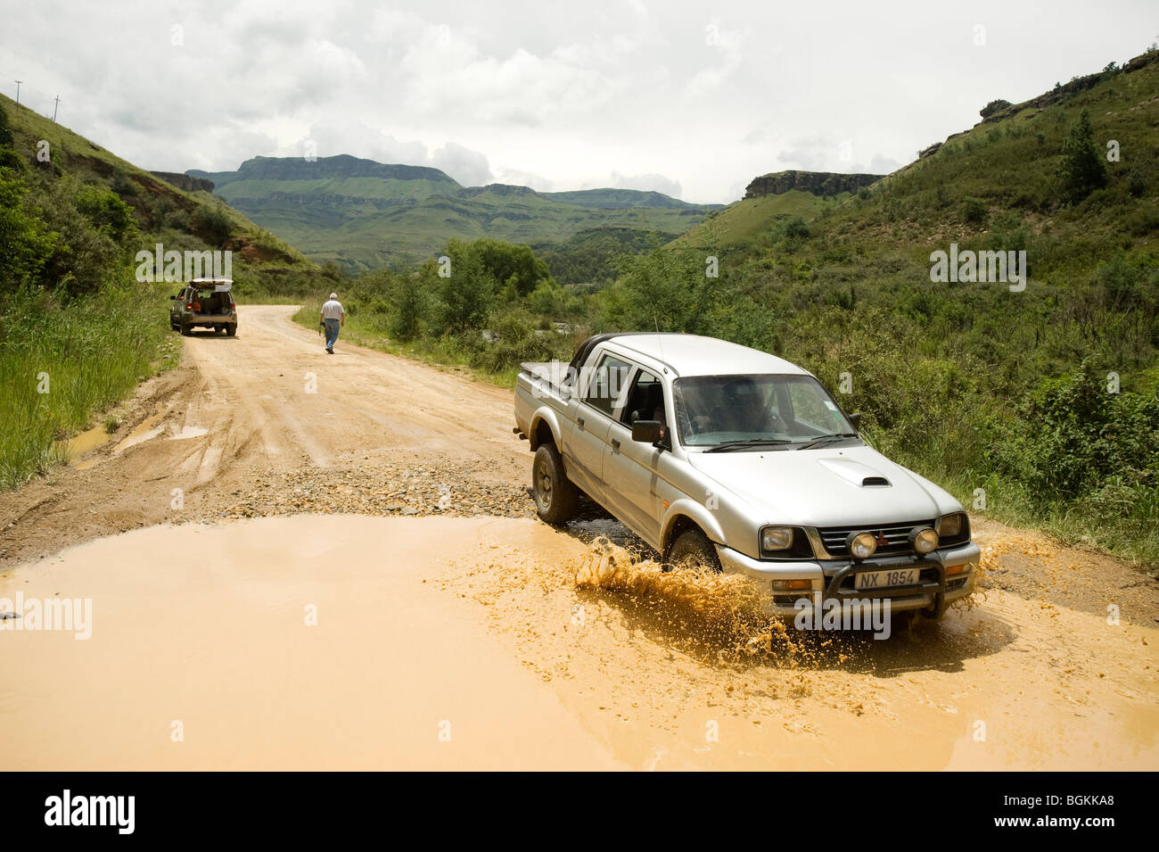 Le Sani Pass, qui va de l'Afrique du Sud, au Lesotho, à travers les montagnes Drakensburg. Afrique du Sud - Lesotho Banque D'Images