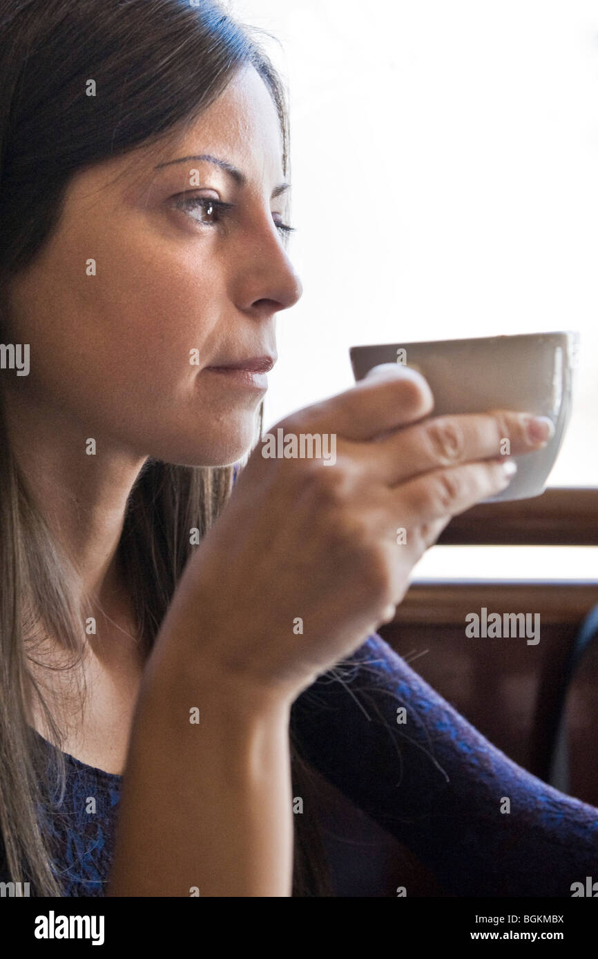 Cappuccino, Bar Magenta, Milan, Italie Banque D'Images