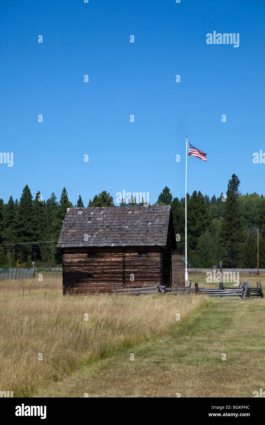 Des soldats du fort Klamath à cheval où quatre dirigeants indiens Modoc, dont le capitaine Jack, ont été jugés et suspendus en 1873, en Oregon Banque D'Images