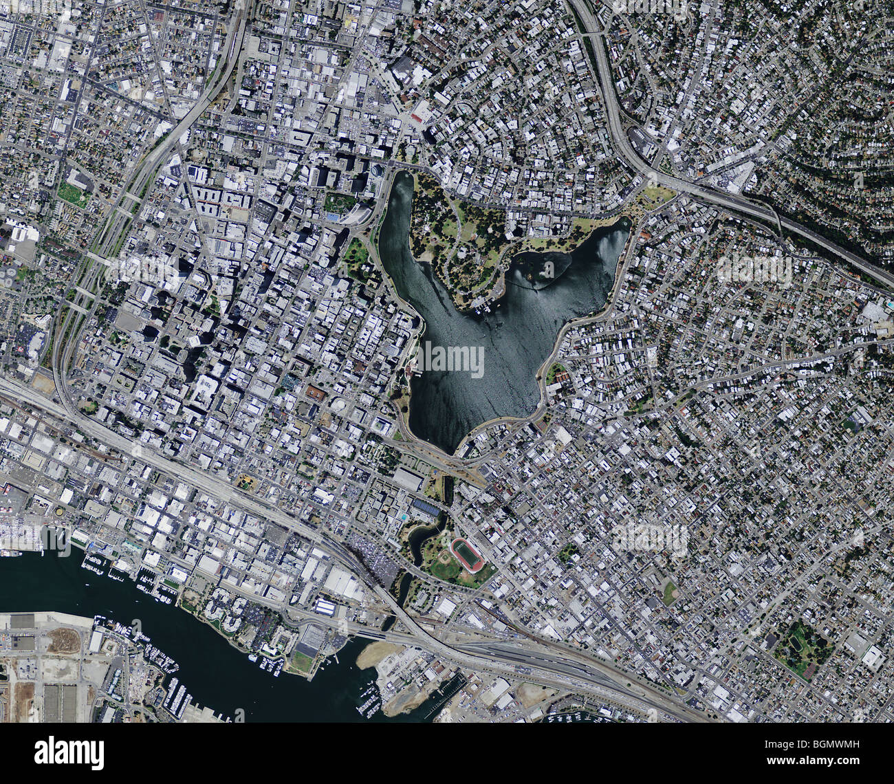 Carte aérienne voir au-dessus de Oakland California Lake Merritt Oakland Hills Estuaire Alameda en Californie Banque D'Images