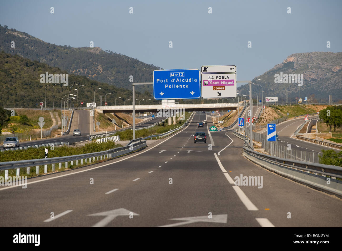 L'oeil des pilotes de voir la circulation sur une route de Mallorca, Majorque, Espagne Banque D'Images