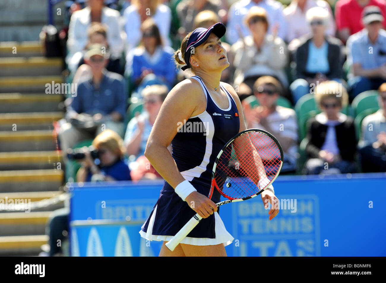 Nadia Petrova en action à l'Aegon International 2009 tournois de tennis du Devonshire Park à Eastbourne Banque D'Images
